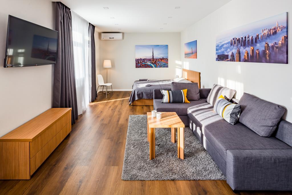 Apartments On The Square Of Prince Svyatoslav إلفيف المظهر الخارجي الصورة