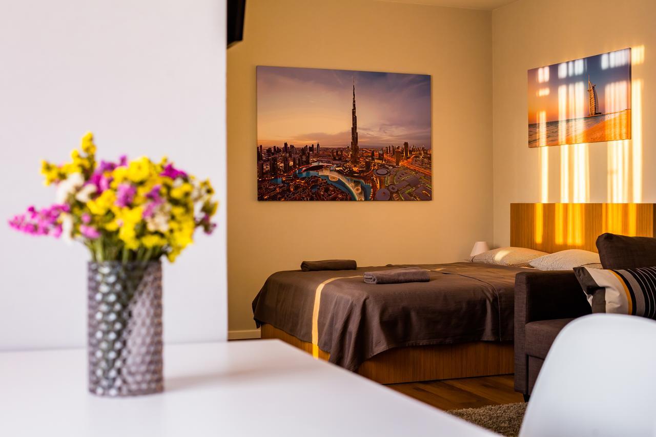 Apartments On The Square Of Prince Svyatoslav إلفيف المظهر الخارجي الصورة